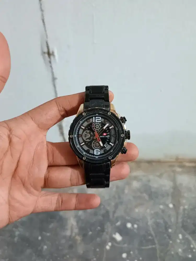 Jam tangan Swiss army
