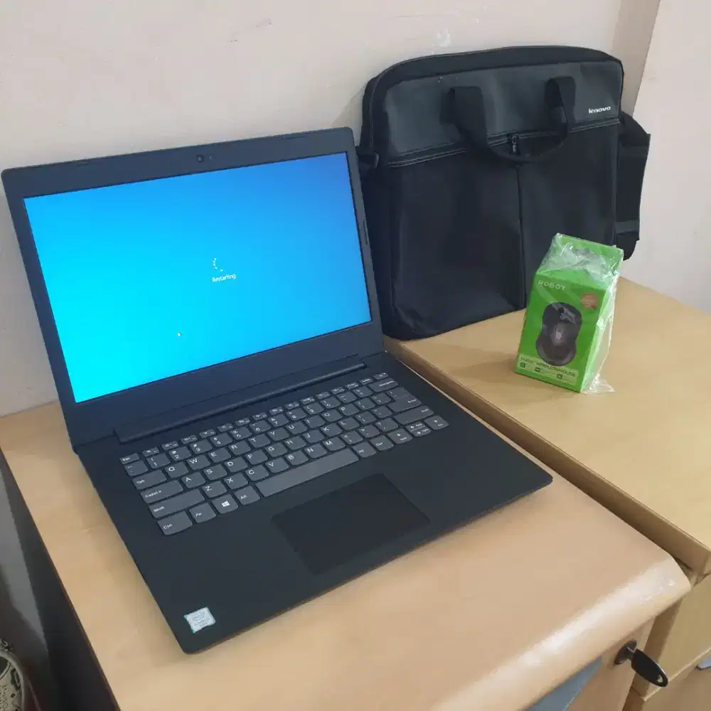 LENOVO IDEAPAD V130 - i3 6006U - HD 520 - DDR4 8GB - HDD 1TB