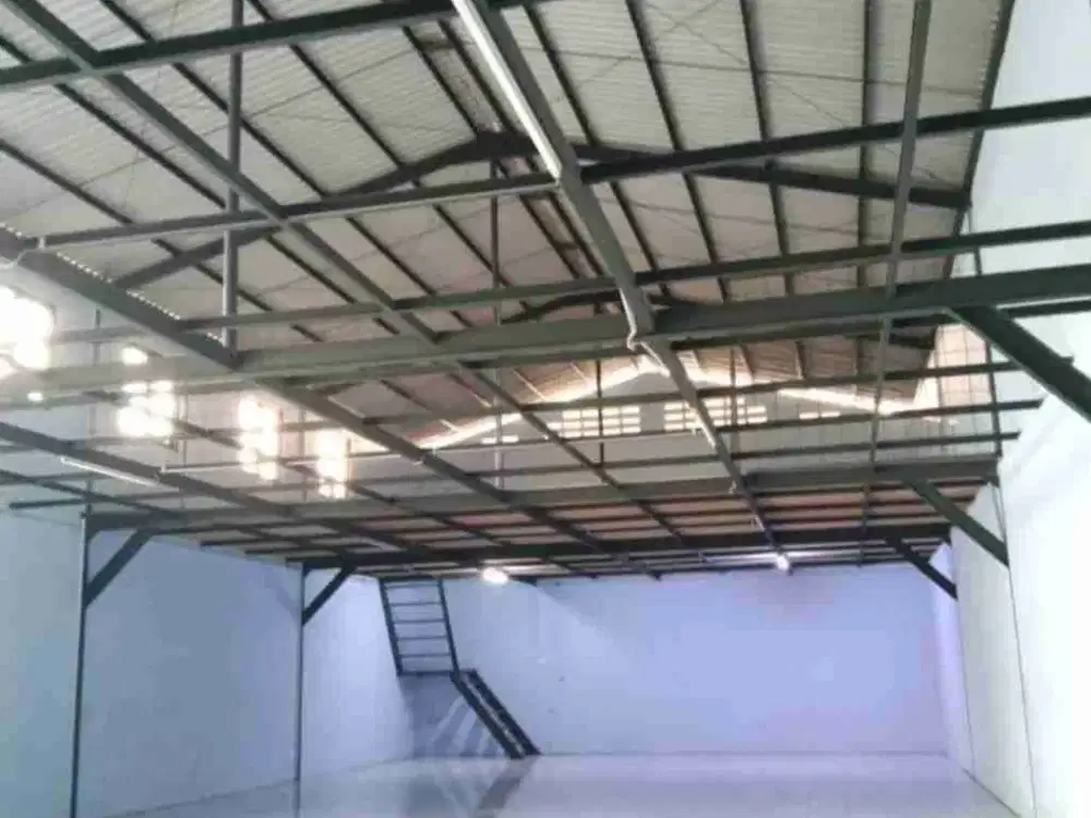 jarang ada gudang bagus di Sadang sari