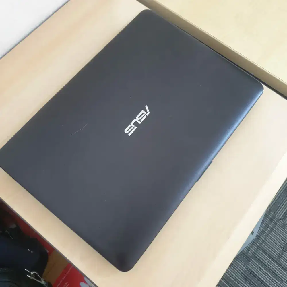 ASUS X441U - CORE I3 6006U - HD 520 - 4GB - HDD 500GB