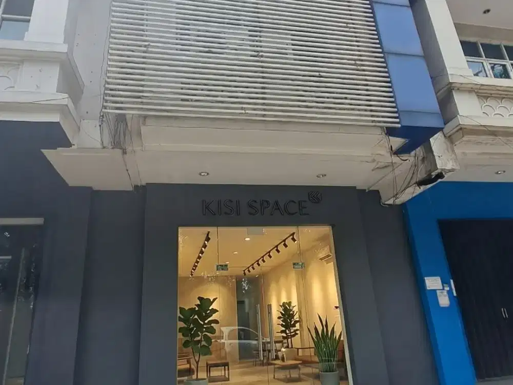 RUKO PERMATA SENAYAN 4,5 LANTAI HADAP JALAN ADA LIFT SEMI FURNISHED SIAP HUNI