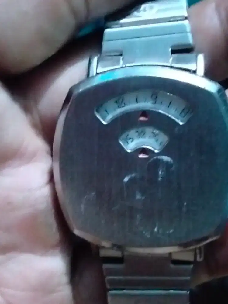 Jam tangan unik merk Gucci original