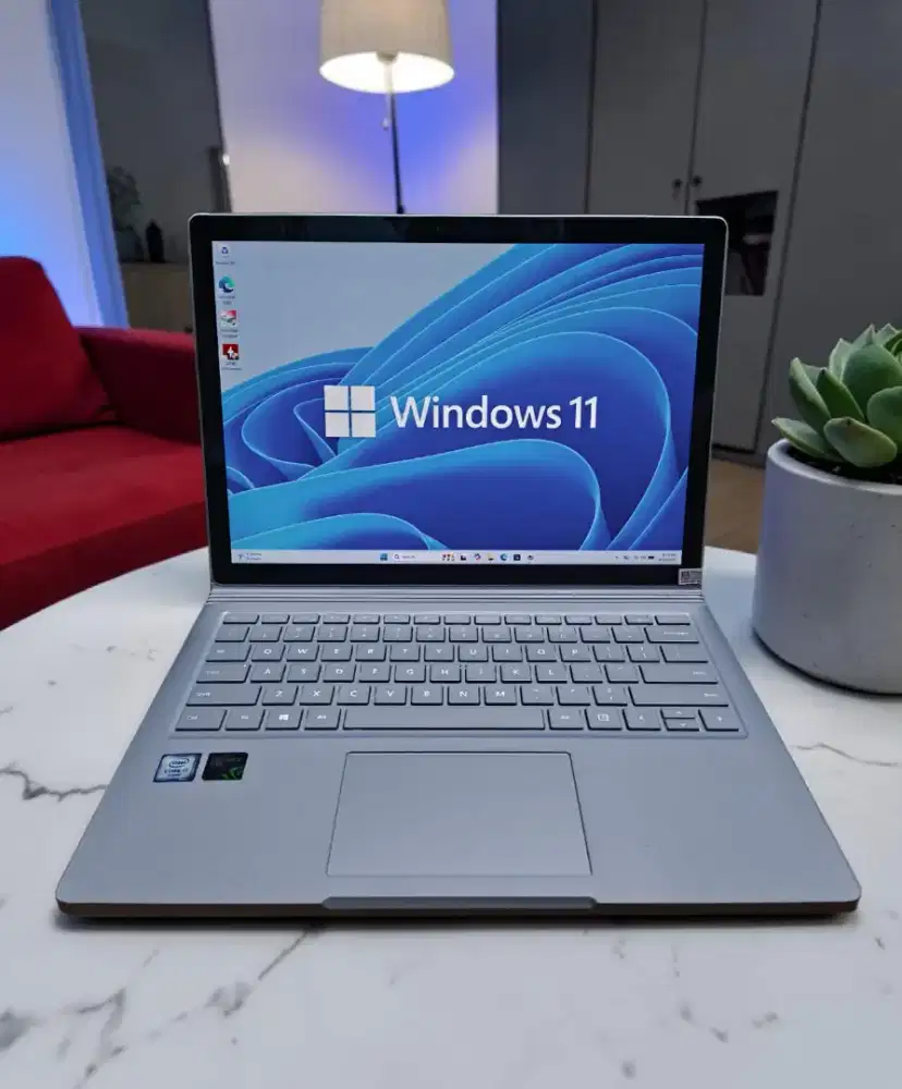 Microsoft Surface Book GTX-TB Gaming dengan Intel Core i7