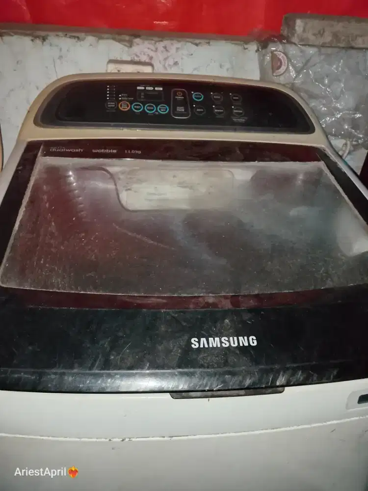 Mesin cuci front loading tutup atas Samsung