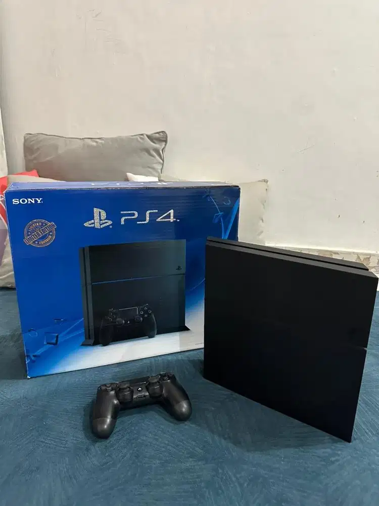 Jual PS4 Fat Original 500 Gb Jet Black