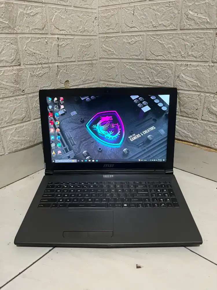 Dijual Msi Gaming CX62 intel i5 gen6 ( ram 8 / ssd 256 gb ) Dual VGA