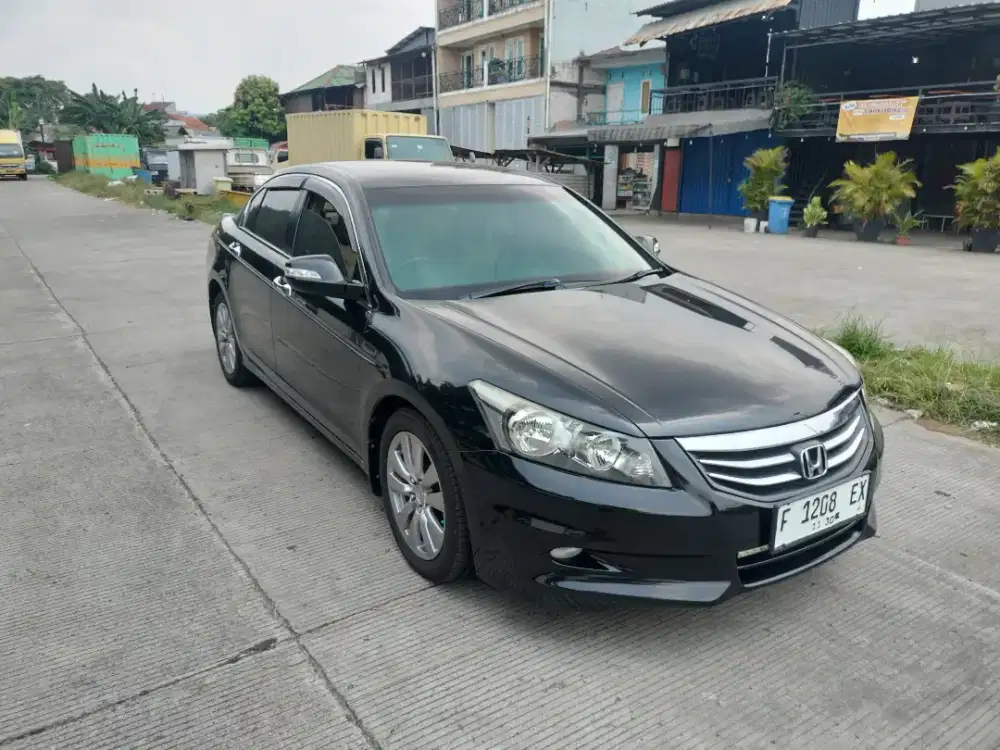 New Accord 2.4 VTIL 2011 antik