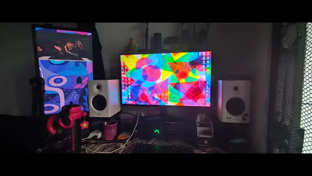 PC Ryzen 7, BONUS MONITOR SAMSUNG 24', COCOK BUAT YOUTUBER