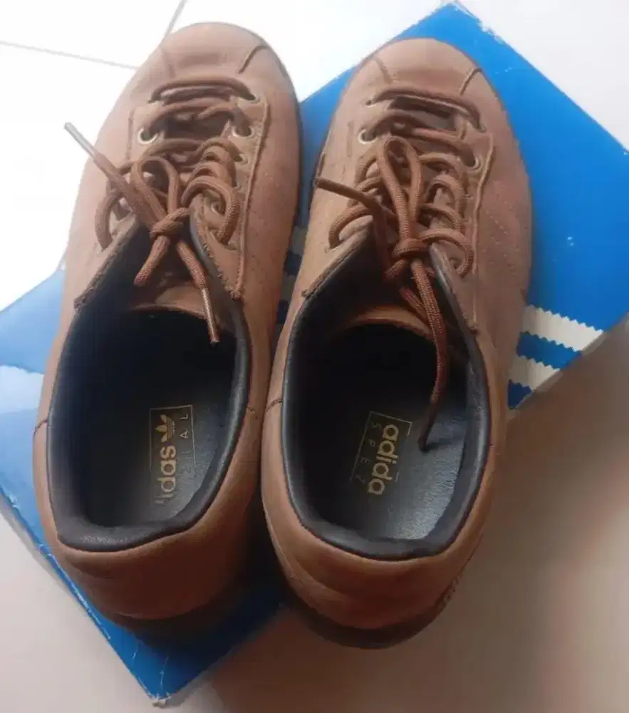 Sepatu Adidas Tobbaco