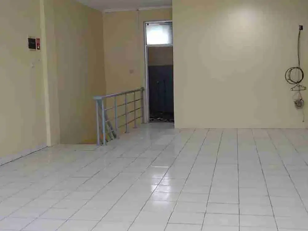 siap usaha ruko sudah renovasi di Kopo Mas