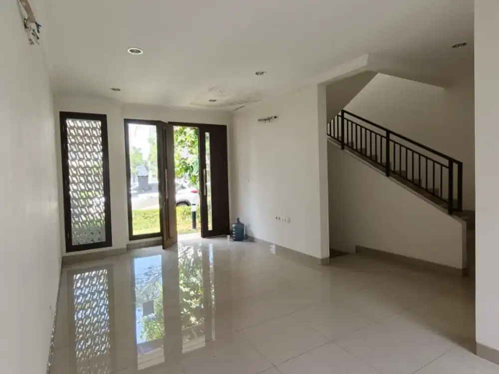 Rumah 4 Kamar Summarecon Bandung Cynthia Mainroad
