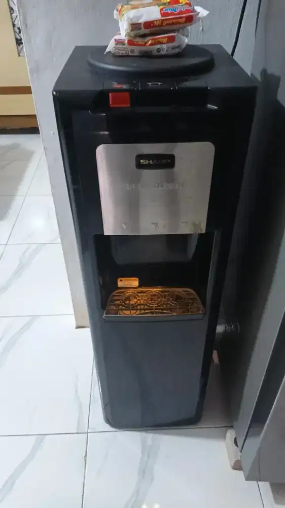 Dispenser merk Sharp