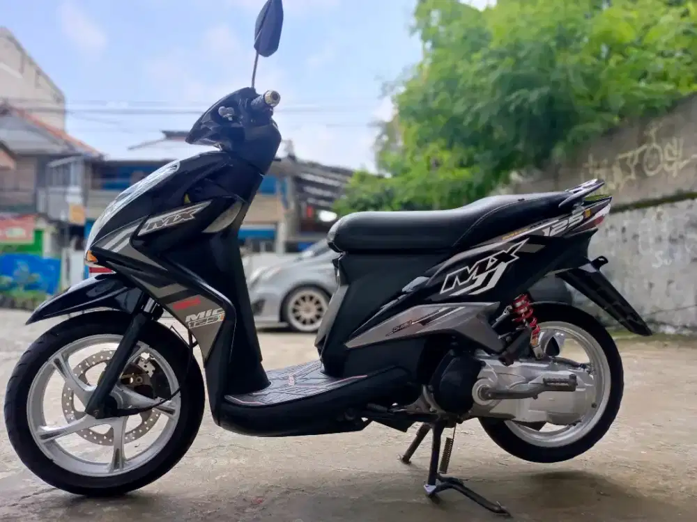 Yamaha XEON RC ISTIMEWA THAILOOK