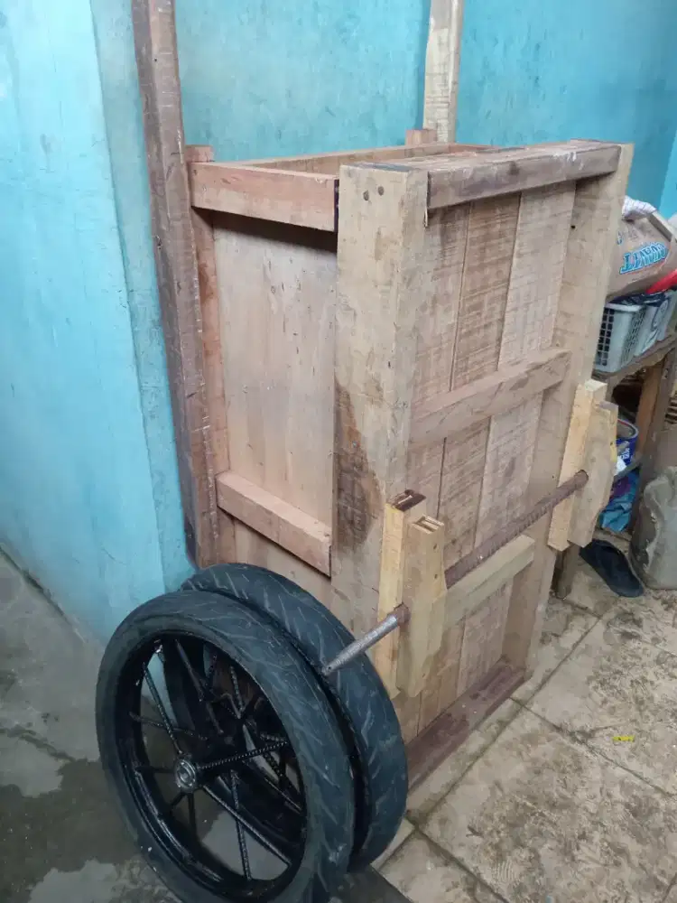 Gerobak Dorong pasir/buat dagang