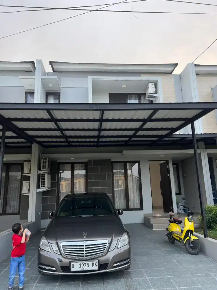 Rumah 2 lantai di sewakan full furnish