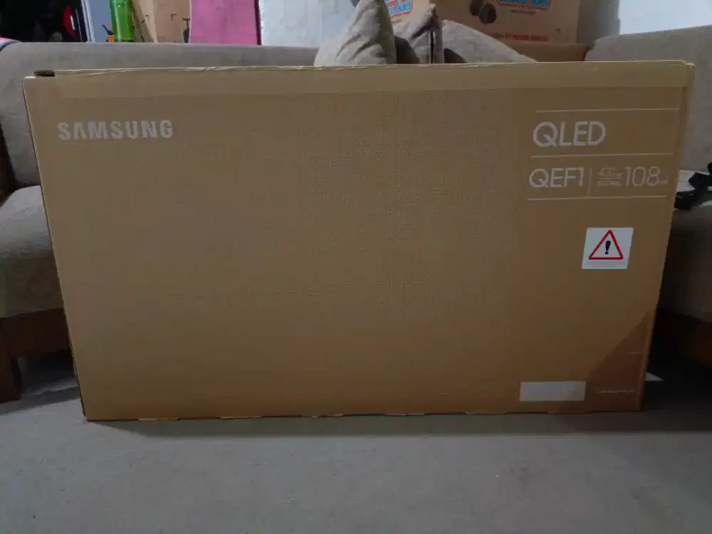 Tv samsung smart 43 inch QLED QEF1
