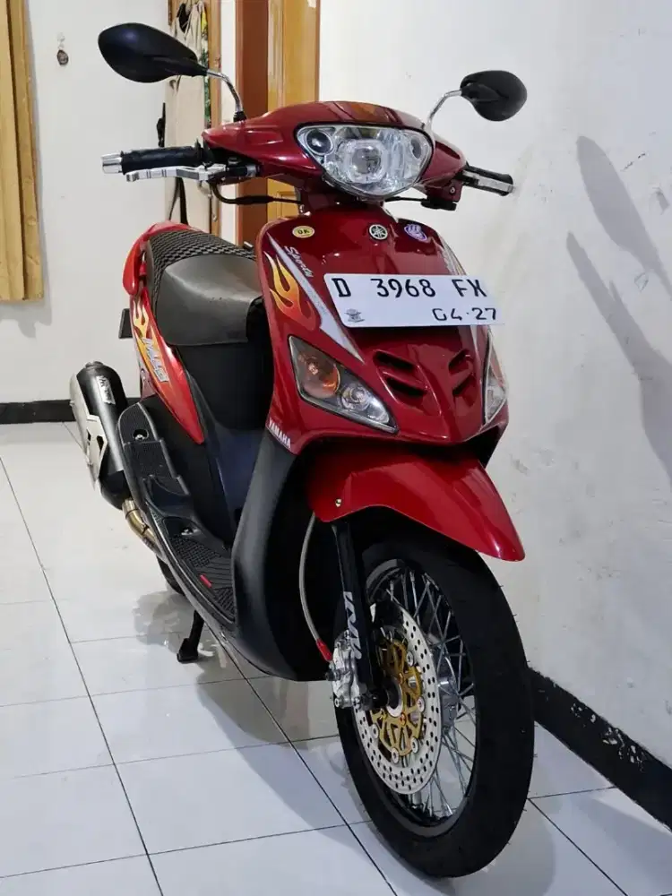 Mio sporty tahun 2008 warna merah marun