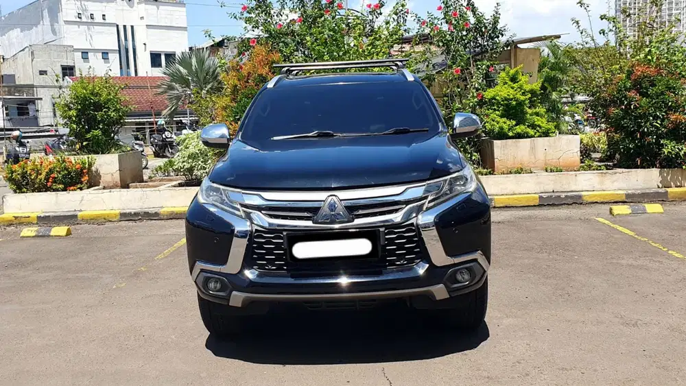 Mitsubishi pajero sport dakar 2018 hitam diesel sunroof pajak panjang