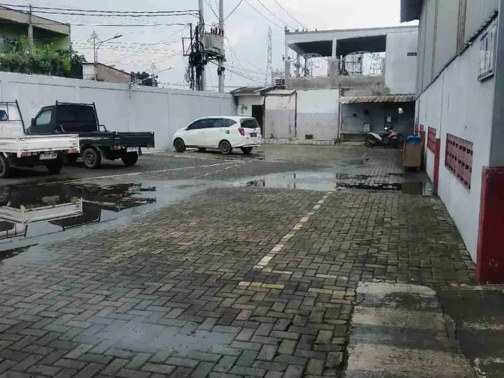 di jual tanah dan bangunan