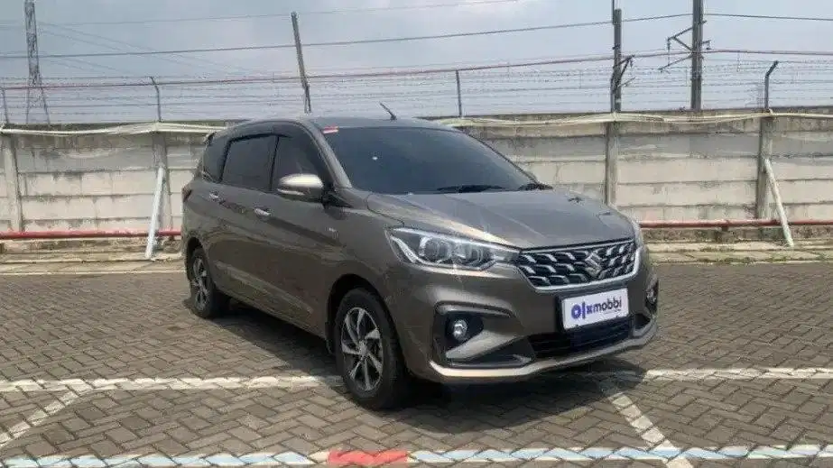 TDP 1 JUTA Suzuki Ertiga 1.5 SS Hybrid-MT 2024 Abu-Abu CFOGB