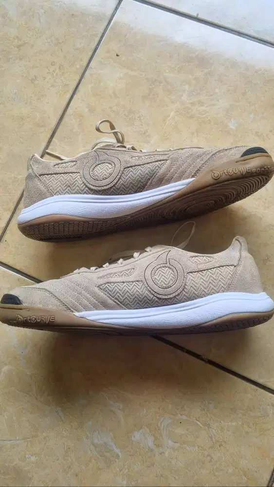 Ortuseight Jogosala Chevron Tan size 41