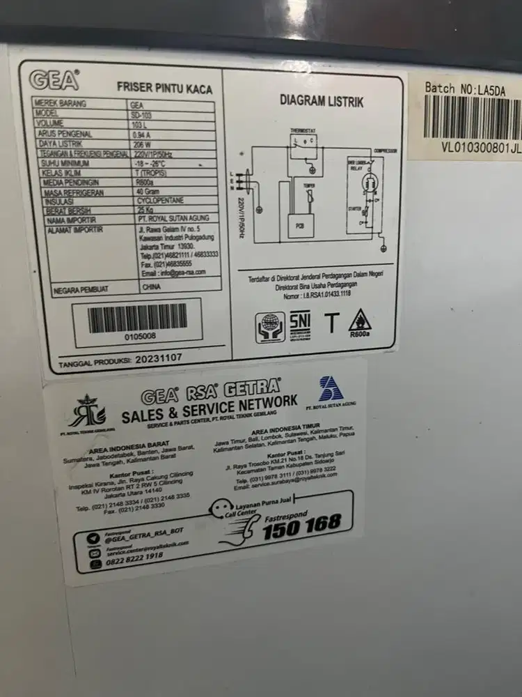 Freezer gea kapasitas 103 liter
