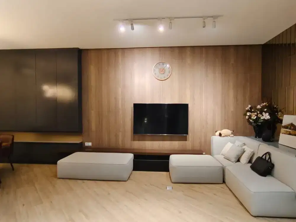 Jual Rumah Mayang Permai PIK Ukuran 9x15 3 Lantai Semi Furnished