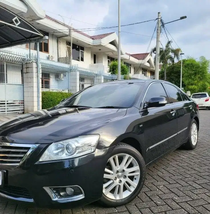 TOYOTA NEW CAMRY 3.5 Q AT 2010