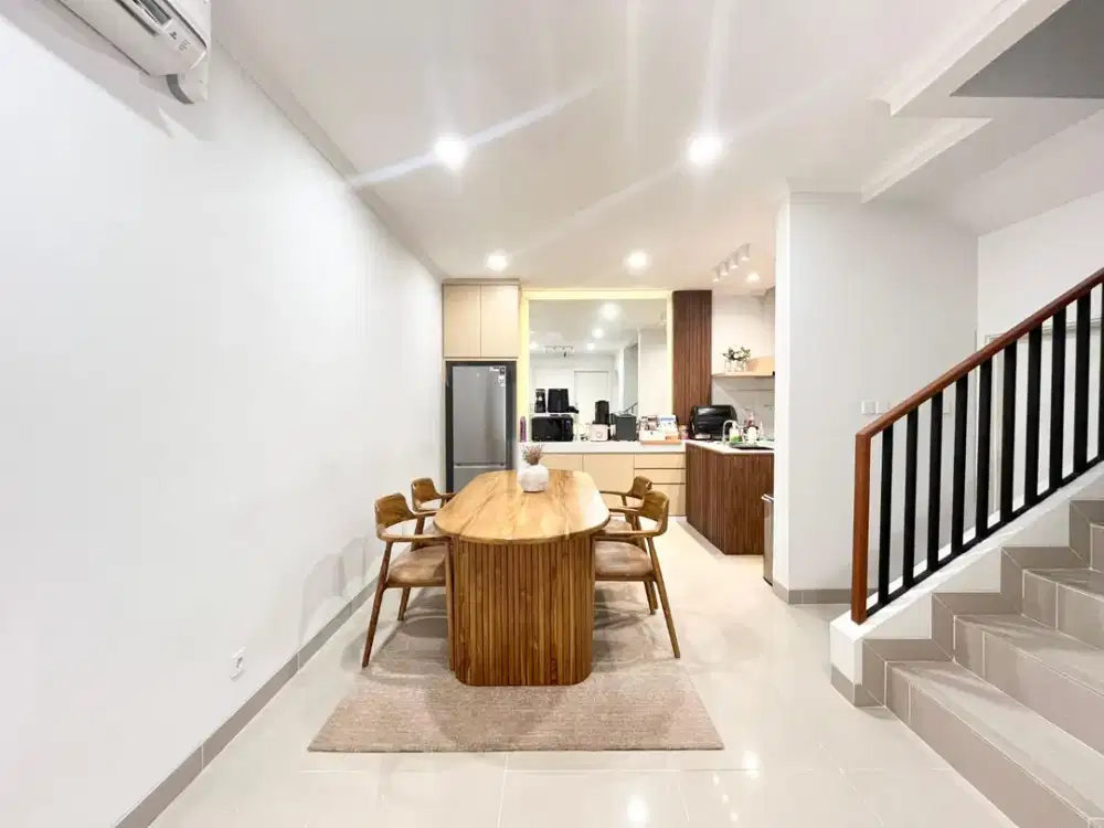 Dijual Rumah Cantik Agnesi Summarecon Serpong Samping Rumah Taman