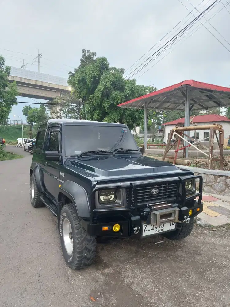 Daihatsu TAFT Rocky indevendent / F 78 4x4 2.8 MT Diesel