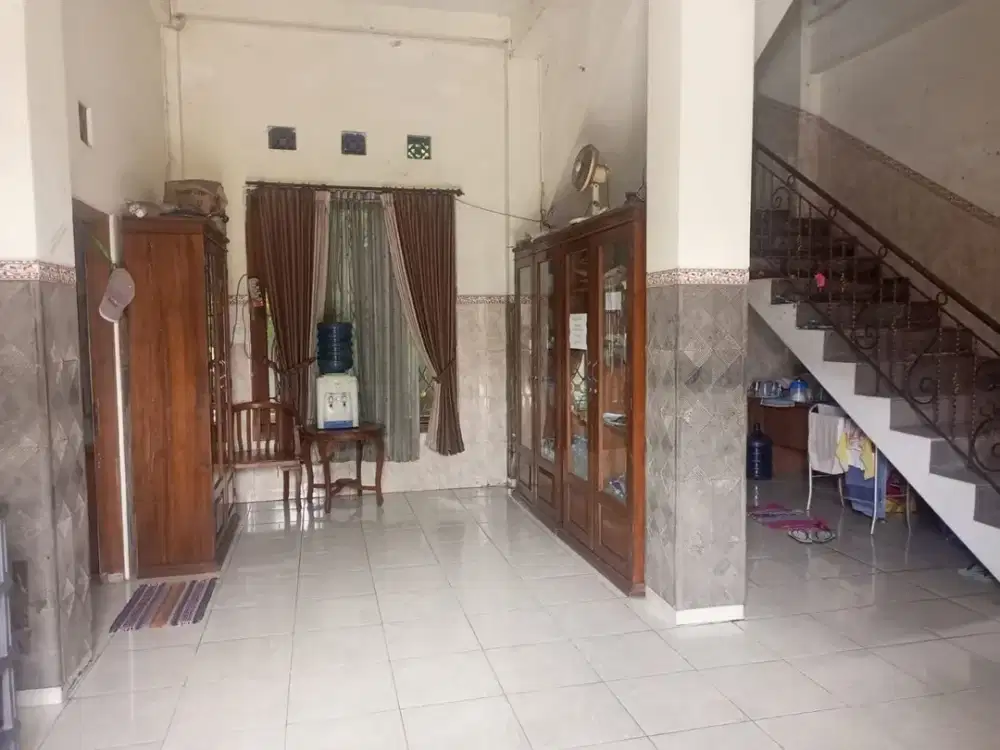 Dijual Rumah 3 Lantai Strategis  Waru,Sidoarjo Luas 175m2 BU!!