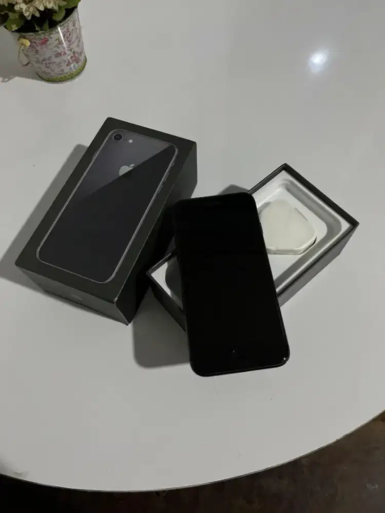Iphone 8 inter 64gb nominus