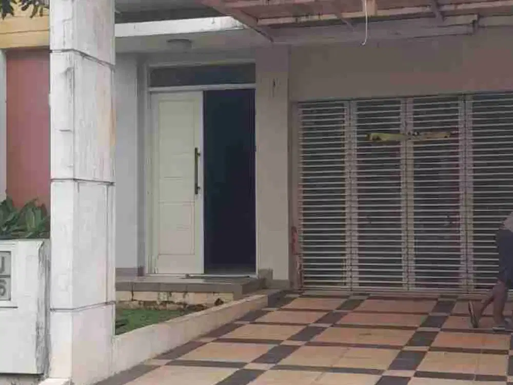 Dijual rumah di Akasia.                              Lt:136 m
Lb 120m
3+1 kt
2km
Listrik 1300
Air pam
Shm
Imb
Pbb
Garasi
Hrg 2.6m