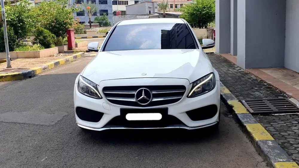 Km37rb mercedes benz mercy c200 amg line 2017 putih