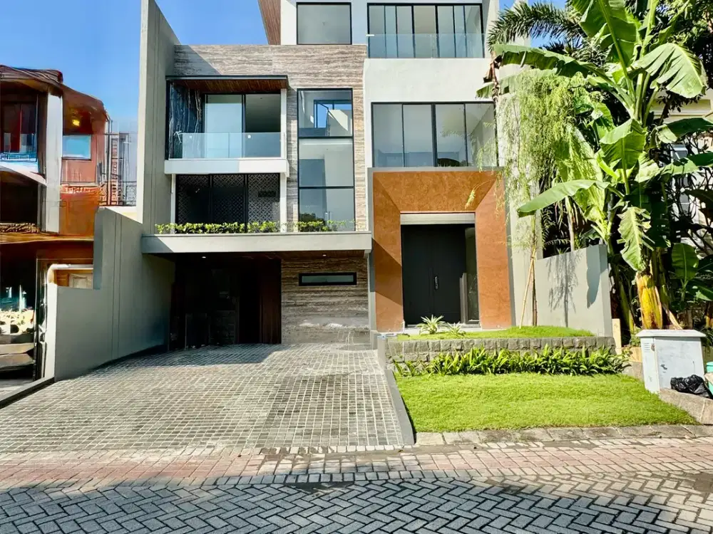 DIJUAL RUMAH EMERALD MANSION MODERN MINIMALIS CITRALAND SEMI FURNISH