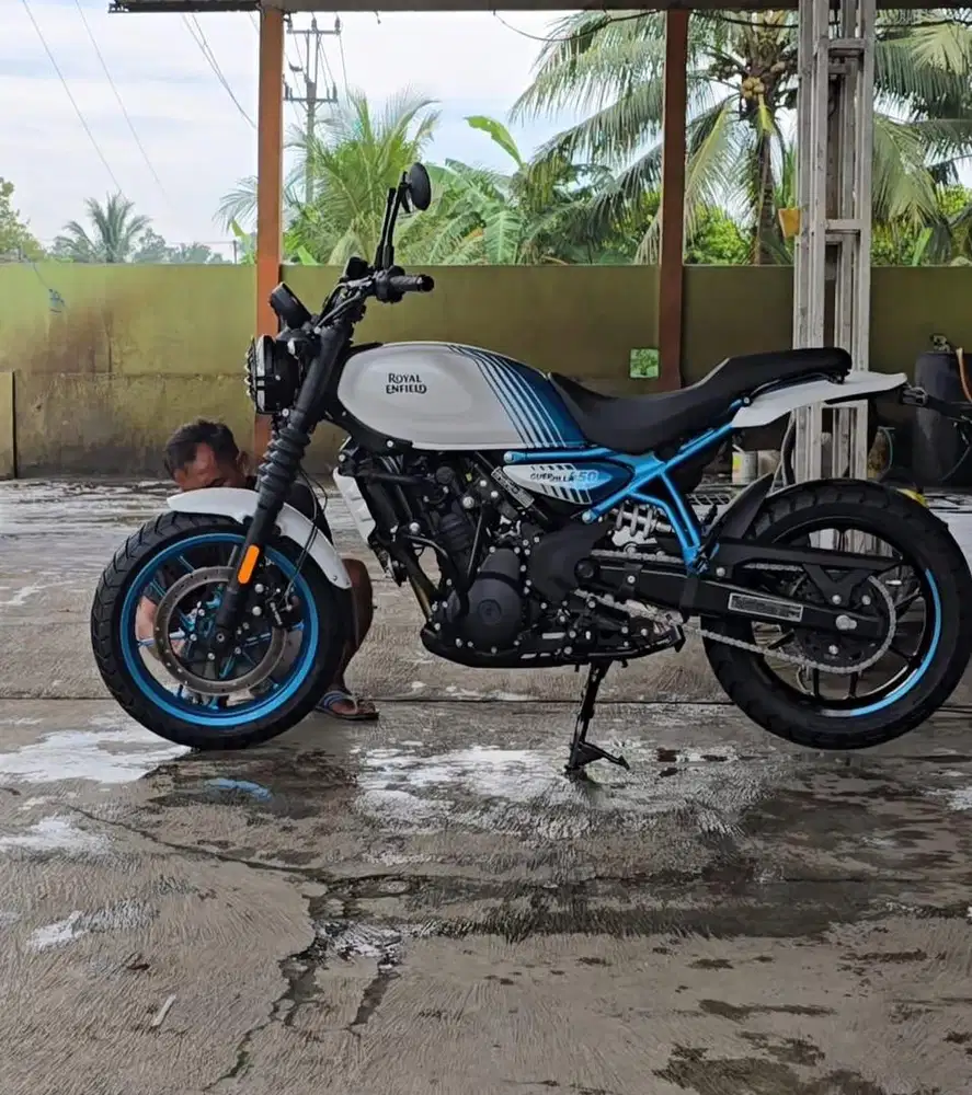 ROYAL ENFIELD GUERRILLA 450 UNIT ISTIMEWA!