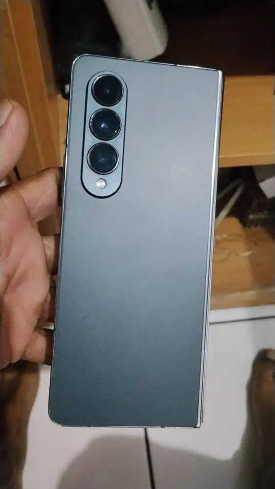 Jual Samsung Z flod 4 Lengkap, minus LCD