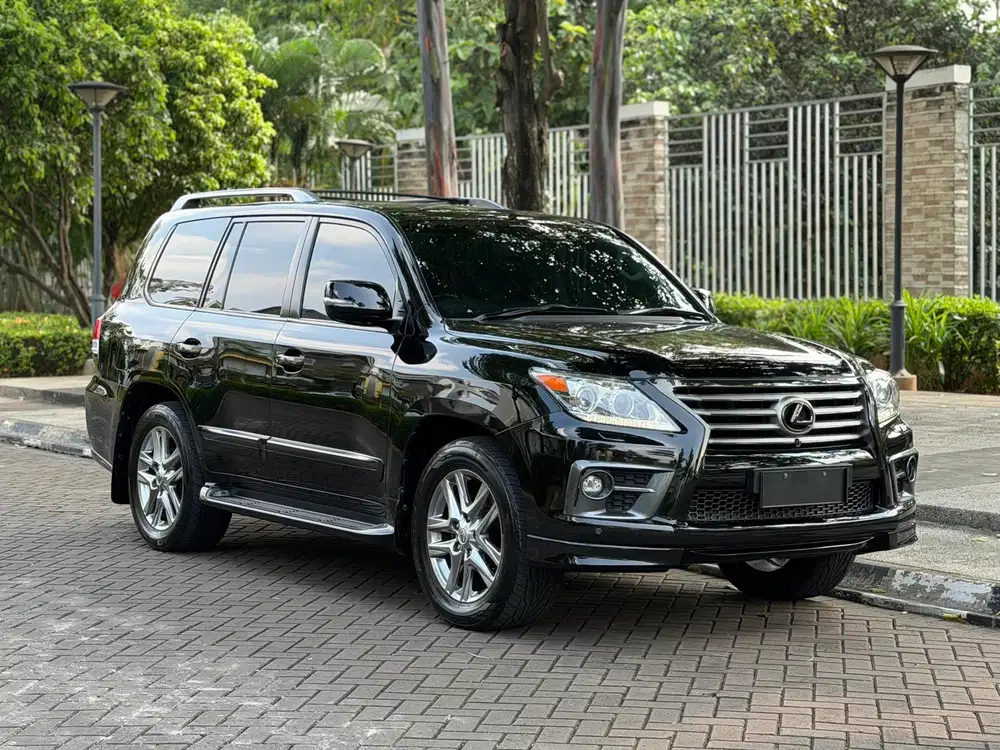 (CASH) Lexus LX570 Facelift F-Sport 2013