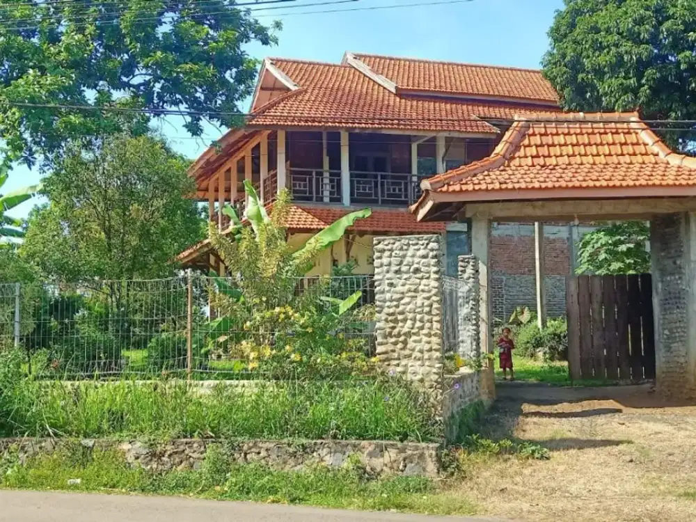 Dijual tanah dengan rumah bagus Wonosalam, Jombang