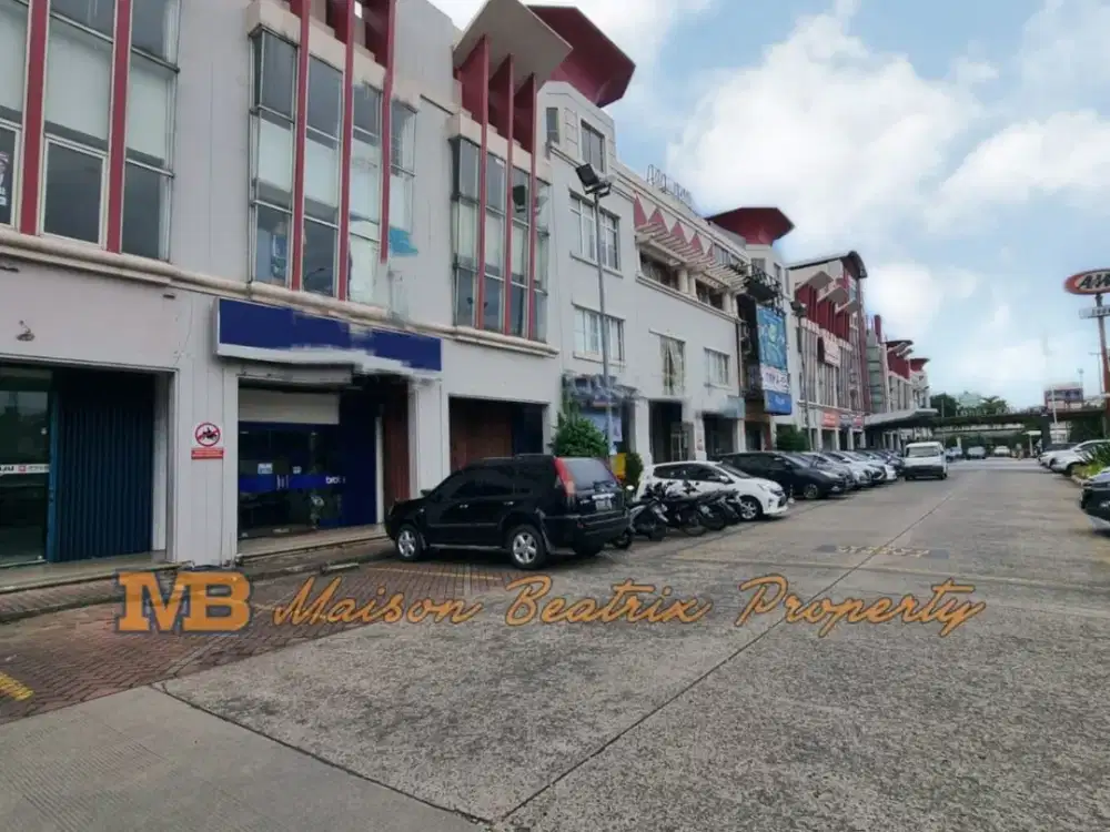 DISEWAKAN RUKO 3 LT PINGGIR JALAN BESAR STRATEGIS SIAP HUNI COCOK UNTUK USAHA