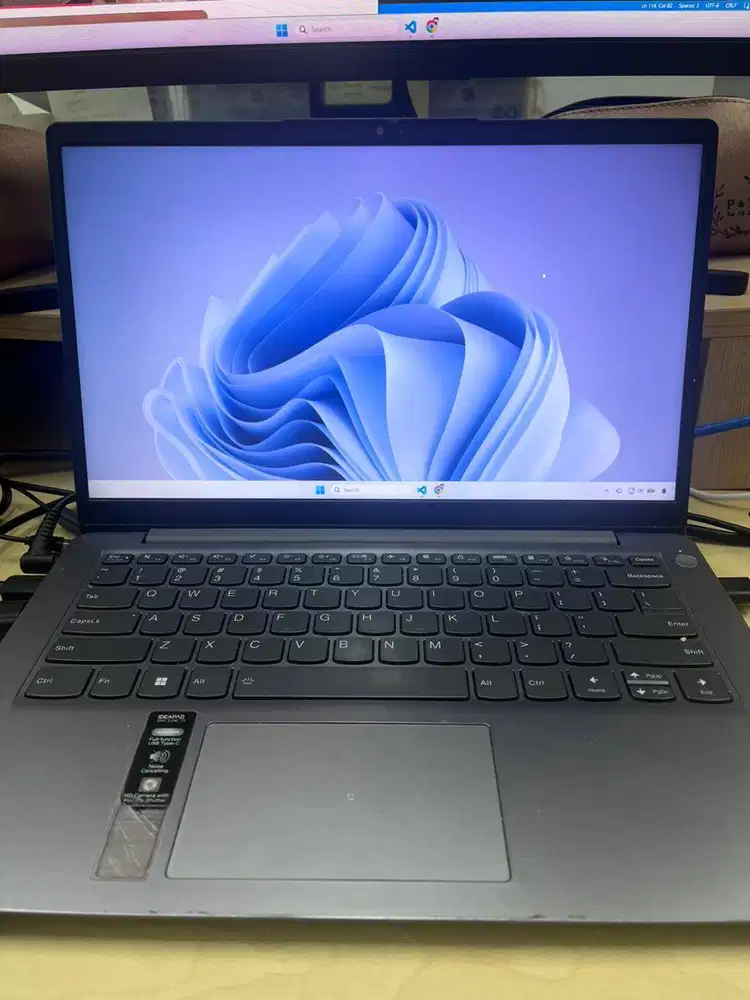 Lenovo ideapad 3 amd ryzen 5 5625U 16gb ram ddr4