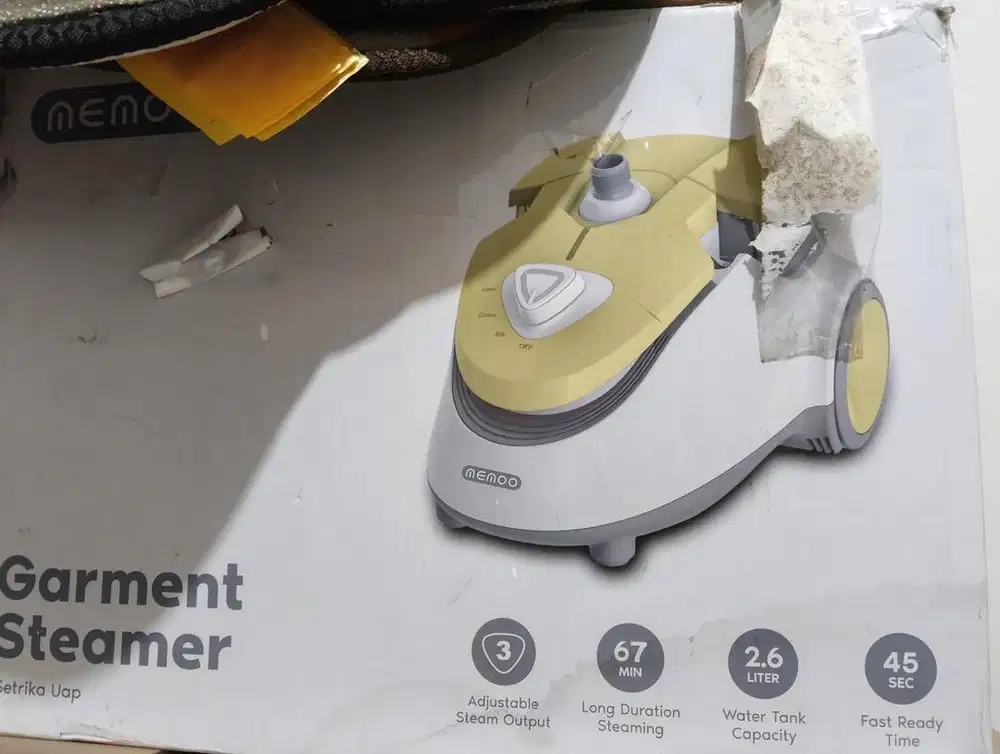 Setrika uap merk memo