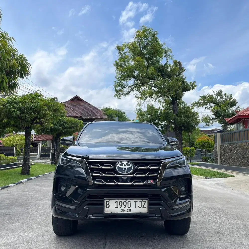 Fortuner Vrz 2.8 gr sport 2023 istimewa (dp 30 jt)