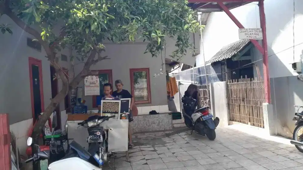 DI JUAL KONTRAKAN 9 PINTU