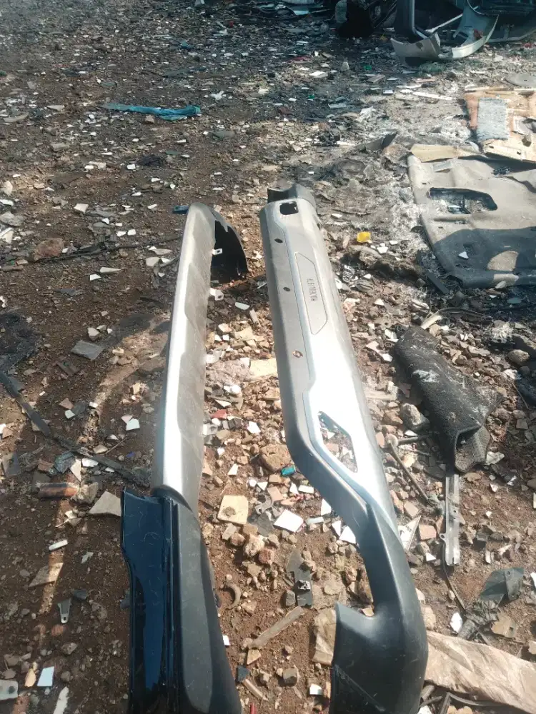 Bodykit depan belakang innova zenix modelista