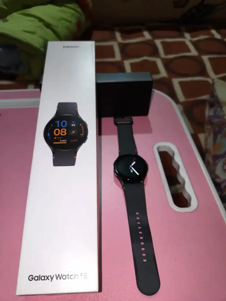 Jual samsung Galaxy watch FE like new