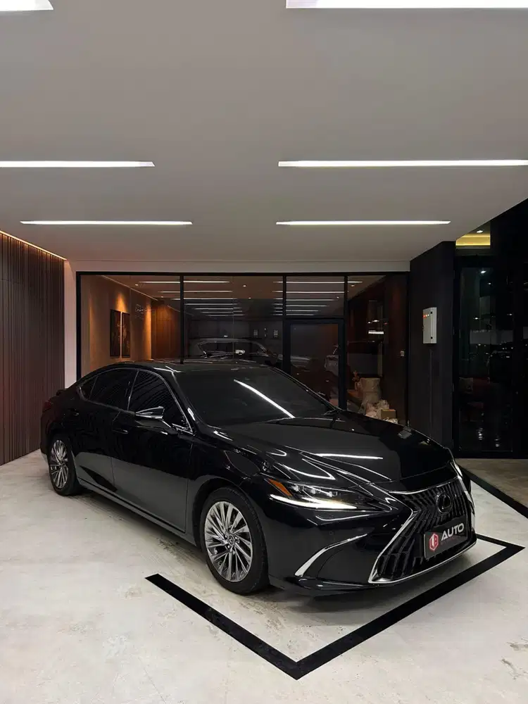 Lexus ES300H 2024 ES300 Hybrid Hitam Nik 2023 Km5rb B1518SAS