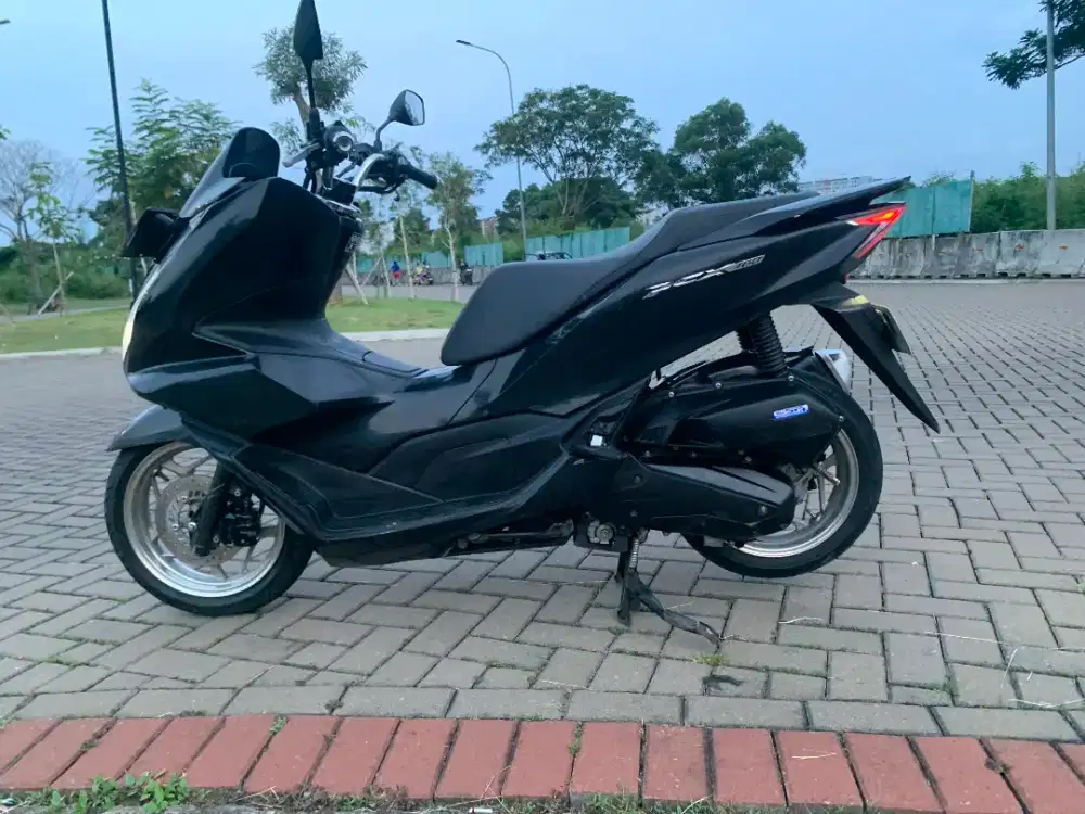 PCX 160 Cbs istimewa