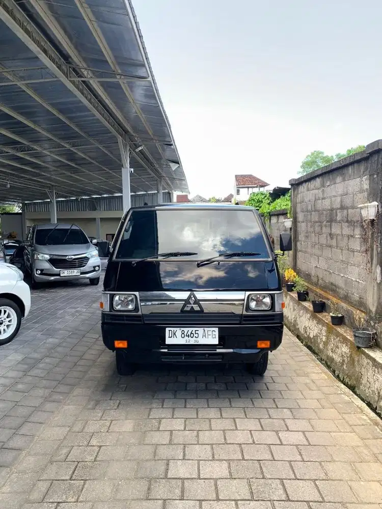 L 300 pick up Low KM 5000