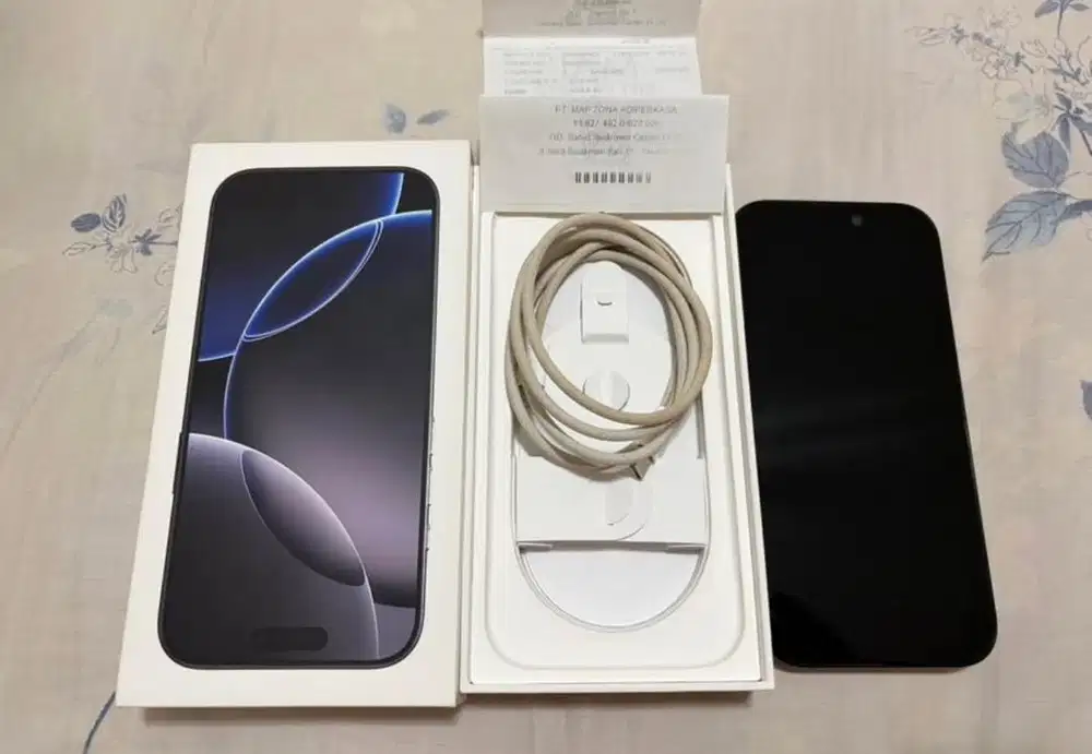 iPhone 16 Pro, 128gb, black titanium